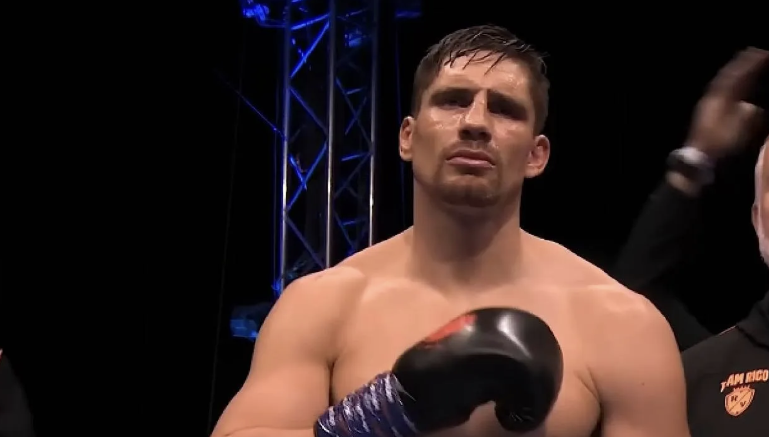Ex-vriendin Rico Verhoeven plaatst ongelooflijke reactie na wint Usyk