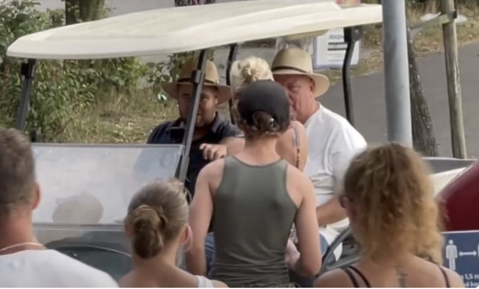 Het gaat helemaal los op Prinsenmeer: confrontatie tussen Peter Gillis en bewoners