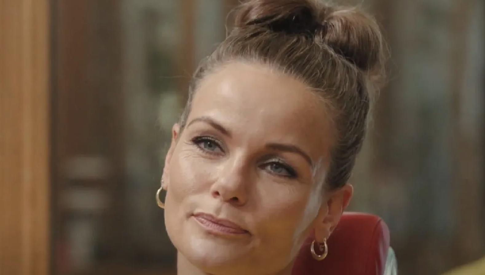 Angela Schijf nu onherkenbaar met compleet nieuwe look