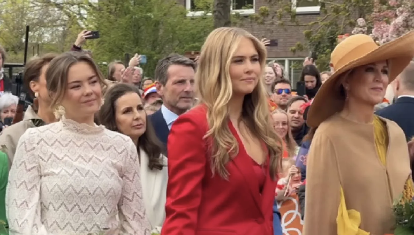 Amalia krijgt nieuwe auto van meerdere tonnen en DIT zit er allemaal in