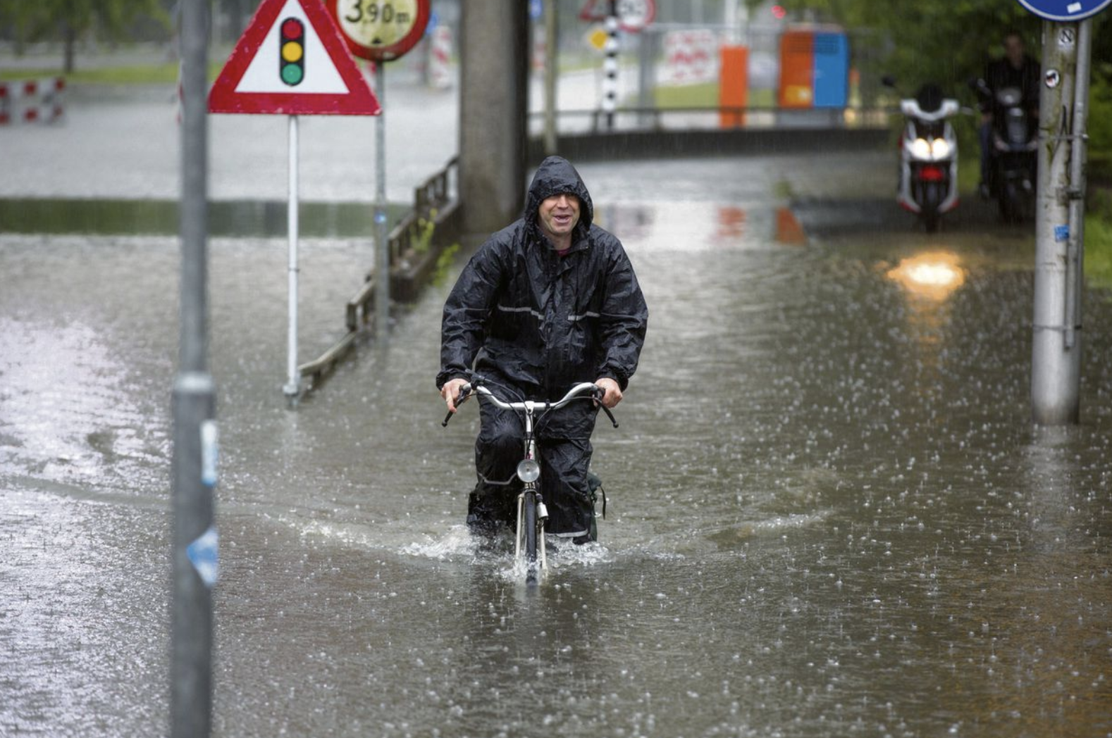 KNMI waarschuwt voor mega storm: Let op jezelf