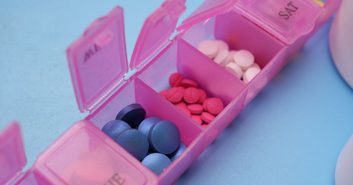 Artsen waarschuwen: Slik je deze veelgebruikte medicijnen? Wees dan extra alert tijdens de warme dagen