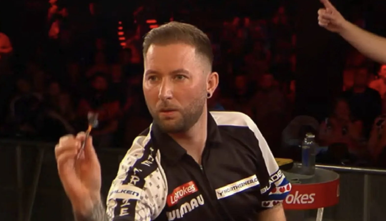 Topdarter Danny Noppert krijgt vreselijk bericht waar iedereen van schrikt